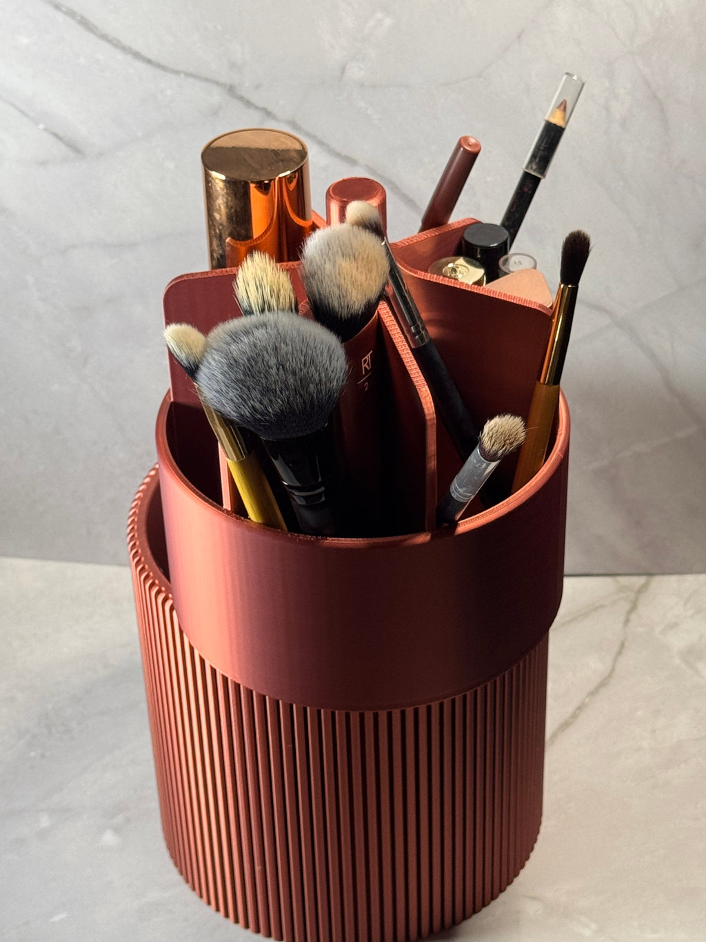 Modern Makeup Organizer – Rotating Vanity Storage